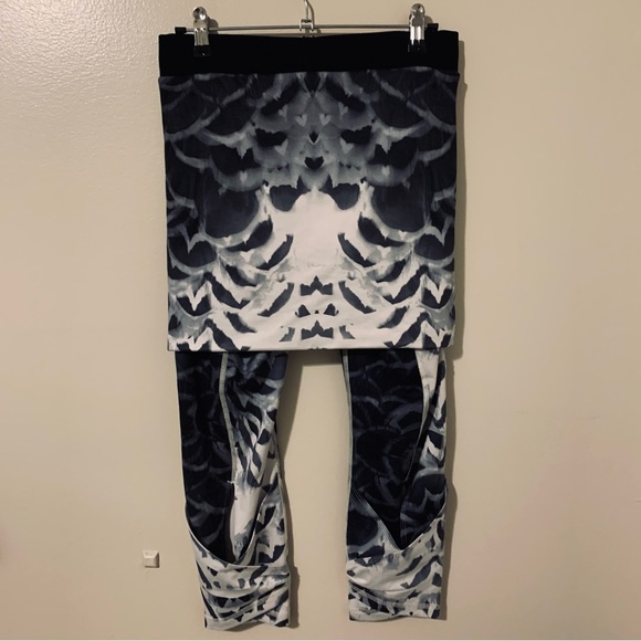 Lululemon Yin to You Leggings Skort Black White Grey Tie Dye Sz 6 - Picture 8 of 12